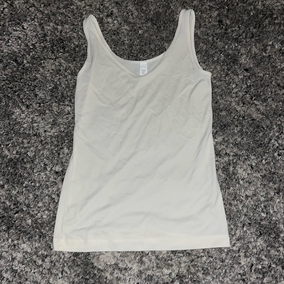 Cream Top - Picture 1 of 1